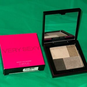 Victoria's Secret Very Sexy Mosaic Eyeshadow Sultry:Cream, Gold, Taupe, Charcoal